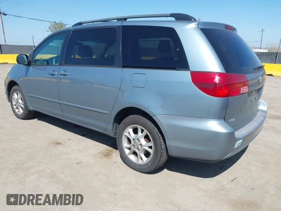 2005 Toyota Sienna LE with VIN 5TDBA23CX5S046446, listed as a IAAI auction lot 42043442 with 227,101 mi miles. Bid and sale history available at carsss.com. Image 3.