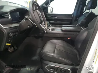 2023 Jeep Wagoneer Series II with VIN 1C4SJSBP3PS529842, listed as a Copart auction lot 52033455 with 49,362 mi miles and Clean title. Bid and sale history available at DreamBid. Image 7.