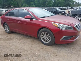 2016 Hyundai Sonata SE with VIN 5NPE24AFXGH424650, listed as a IAAI auction lot 42192639 with 126,632 mi miles and . Bid and sale history available at carsss.com. Image 1.