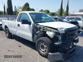 2014 Ford F-150 XL with VIN 1FTMF1CM9EKD53806, listed as a IAAI auction lot 42137550 with 138,888 mi miles and . Bid and sale history available at carsss.com. Image 1.