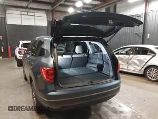 2016 Honda Pilot EX-L with VIN 5FNYF6H54GB105964, listed as a IAAI auction lot 42006560 with 110,466 mi miles. Bid and sale history available at carsss.com. Image 3.