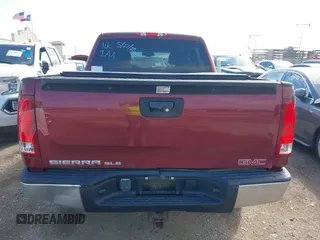 2008 GMC Sierra 1500 SLT z VIN 2GTEC13J381206419, wystawiony jako IAAI lot #42342570 z przebiegiem 145 671 mil mil oraz . Historia ofert i sprzedaży dostępna na DreamBid. Obrazek 16.
