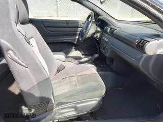 2004 Chrysler Sebring LX with VIN 1C3EL45X04N152674, listed as a IAAI auction lot 42056024 with 88,773 mi miles. Bid and sale history available at carsss.com. Image 5.