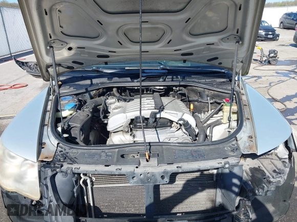 2008 Volkswagen Touareg V6 with VIN WVGBE77L88D003117, listed as a IAAI auction lot 42049007 with 156,940 mi miles and . Bid and sale history available at DreamBid. Image 10.