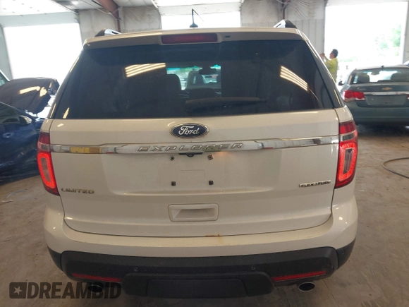 2014 Ford Explorer Limited z VIN 1FM5K7F80EGB71671, wystawiony jako IAAI lot #42280736 z przebiegiem 154 883 mil mil oraz . Historia ofert i sprzedaży dostępna na DreamBid. Obrazek 16.