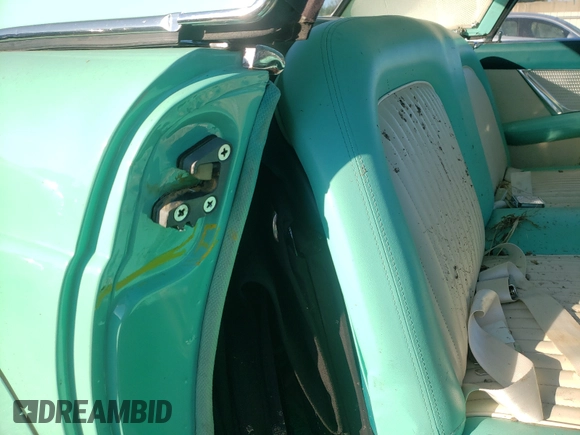 1955 Ford Thunderbird with VIN P5FH221611, listed as a Copart auction lot 61403814 with 16,558 mi miles and Salvage Title. Bid and sale history available at DreamBid. Image 9.