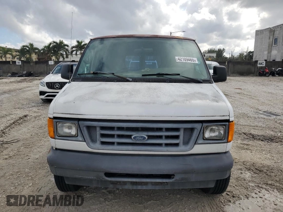2006 Ford Econoline Cargo Commercial with VIN 1FTNS24W46HA45866, listed as a Copart auction lot 42109465 with 203,751 mi miles and Clean Title. Bid and sale history available at DreamBid. Image 5.