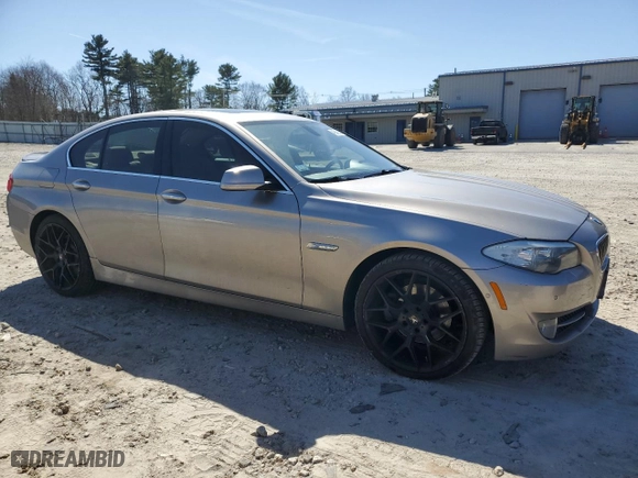 2013 BMW 5 Series 528i xDrive with VIN WBAXH5C59DD107524, listed as a Copart auction lot 49342625 with 99,093 mi miles and Clean Title. Bid and sale history available at carsss.com. Image 4.