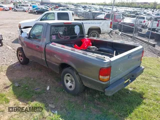 1998 Ford Ranger XL with VIN 1FTYR10C1WUB70362, listed as a IAAI auction lot 42052673 with 301,289 mi miles and . Bid and sale history available at DreamBid. Image 3.