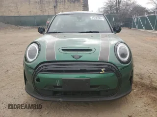 2023 MINI Hardtop Cooper SE z VIN WMW13DJ07P2T83092, wystawiony jako Copart lot #49223965 z przebiegiem 9 596 mil mil oraz Szkoda całkowita • Salvage title. Historia ofert i sprzedaży dostępna na DreamBid. Obrazek 5.