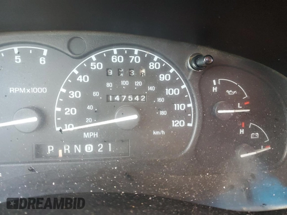 2000 Ford Explorer XLS z VIN 1FMZU62X5YUB29943, wystawiony jako Copart lot #41739835 z przebiegiem 147 542 mil mil oraz Szkoda całkowita • Salvage title. Historia ofert i sprzedaży dostępna na DreamBid. Obrazek 9.