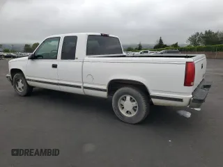 1998 Chevrolet Silverado 1500 with VIN 2GCEC19R6W1133606, listed as a Copart auction lot 54662775 with 317,437 mi miles and Salvage Title. Bid and sale history available at DreamBid. Image 2.