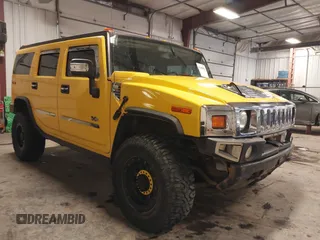 2006 Hummer H2 with VIN 5GRGN23U86H110989, listed as a IAAI auction lot 41409816 with 192,988 mi miles. Bid and sale history available at carsss.com. Image 1.