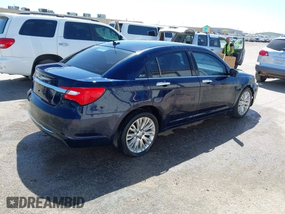 2013 Chrysler 200 Limited with VIN 1C3CCBCG5DN747308, listed as a IAAI auction lot 41991898 with 170,748 mi miles. Bid and sale history available at carsss.com. Image 4.
