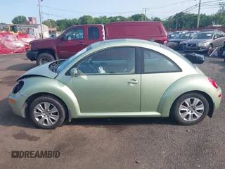 2009 Volkswagen Beetle S with VIN 3VWRW31C29M501964, listed as a IAAI auction lot 42388544 with 99,674 mi miles and . Bid and sale history available at DreamBid. Image 14.