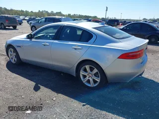 2018 Jaguar XE 25t Premium with VIN SAJAD4FX7JCP34771, listed as a IAAI auction lot 41811274 with 47,021 mi miles. Bid and sale history available at carsss.com. Image 3.