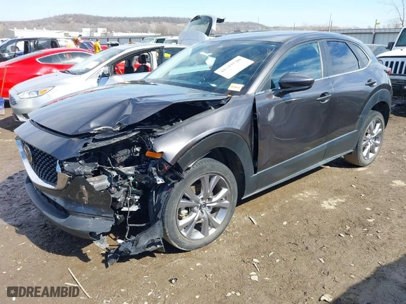 2021 Mazda CX-30 Select with VIN 3MVDMABL2MM220311, listed as a IAAI auction lot 41643540 with NaN miles. Bid and sale history available at carsss.com. Image 2.