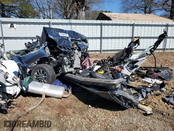2019 Jeep Cherokee Latitude Plus with VIN 1C4PJMLX4KD471186, listed as a Copart auction lot 47097075 with Not provided miles and Salvage title. Bid and sale history available at DreamBid. Image 4.
