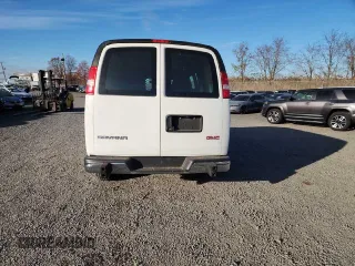 2021 GMC Savana Cargo Van with VIN 1GTW7AFP3M1270954, listed as a Copart auction lot 81899314 with 29,640 mi miles and Salvage Title. Bid and sale history available at carsss.com. Image 6.