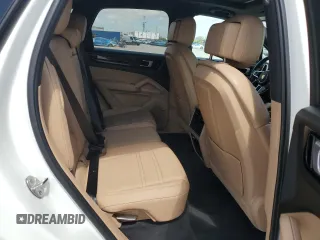 2021 Porsche Cayenne z VIN WP1AA2AY2MDA05988, wystawiony jako Copart lot #59500865 z przebiegiem 33 869 mil mil oraz Szkoda całkowita • Salvage title. Historia ofert i sprzedaży dostępna na DreamBid. Obrazek 10.
