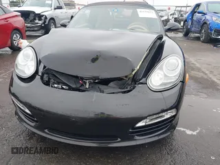2012 Porsche Boxster with VIN WP0CA2A88CS710105, listed as a IAAI auction lot 41155672 with 108,103 mi miles. Bid and sale history available at carsss.com. Image 6.