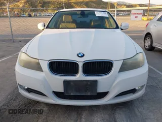 2011 BMW 3 Series 328i with VIN WBAPH5G57BNM76870, listed as a IAAI auction lot 41900288 with 191,609 mi miles and . Bid and sale history available at carsss.com. Image 12.