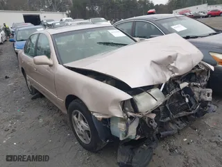 1997 Toyota Avalon XL with VIN 4T1BF12B1VU198756, listed as a IAAI auction lot 41613887 with 217,863 mi miles. Bid and sale history available at carsss.com. Image 1.