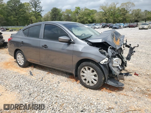 2017 Nissan Versa S Plus z VIN 3N1CN7AP9HL831971, wystawiony jako Copart lot #51603795 z przebiegiem Nie podano mil oraz Szkoda całkowita • Salvage title. Historia ofert i sprzedaży dostępna na DreamBid. Obrazek 4.