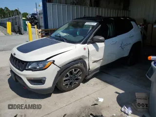 2020 Jeep Compass Trailhawk с VIN 3C4NJDDB1LT163673, выставлен на аукционе Copart как лот 62099315 с пробегом 111 840 миль миль и Списание • Salvage title. История ставок и продаж доступна на DreamBid. Изображение 1.