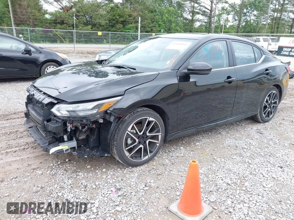 2025 Nissan Sentra SR with VIN 3N1AB8DV9SY292455, listed as a IAAI auction lot 42118993 with 4,022 mi miles and . Bid and sale history available at DreamBid. Image 2.