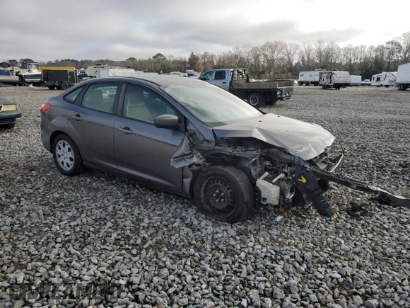 2012 Ford Focus SE with VIN 1FAHP3F28CL247817, listed as a Copart auction lot 43140375 with 150,182 mi miles and Salvage Title. Bid and sale history available at carsss.com. Image 4.