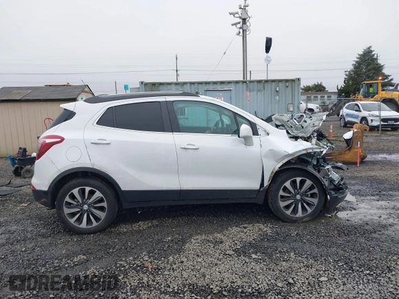 2021 Buick Encore Preferred with VIN KL4CJESB5MB347298, listed as a IAAI auction lot 41321155 with 20,917 mi miles. Bid and sale history available at carsss.com. Image 14.