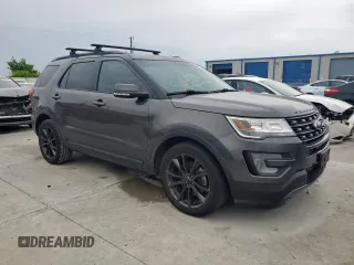 2017 Ford Explorer XLT with VIN 1FM5K7D86HGA69038, listed as a Copart auction lot 60349135 with 139,562 mi miles and Salvage title. Bid and sale history available at DreamBid. Image 4.