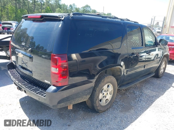 2011 Chevrolet Suburban LT with VIN 1GNSCJE09BR319675, listed as a IAAI auction lot 41966225 with 294,335 mi miles. Bid and sale history available at carsss.com. Image 4.