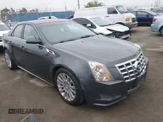 2012 Cadillac CTS Luxury z VIN 1G6DF5E52C0136266, wystawiony jako IAAI lot #42179050 z przebiegiem 56 275 mil mil oraz . Historia ofert i sprzedaży dostępna na DreamBid. Obrazek 1.