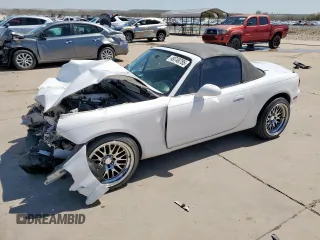 2001 Mazda MX-5 Miata with VIN JM1NB353X10205041, listed as a Copart auction lot 49748785 with 107,679 mi miles and Salvage Title. Bid and sale history available at DreamBid. Image 1.