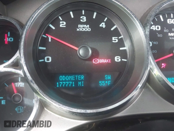 2010 Chevrolet Silverado 1500 LT with VIN 3GCRCSE08AG108110, listed as a IAAI auction lot 42011464 with 177,771 mi miles and . Bid and sale history available at DreamBid. Image 7.