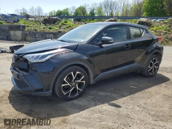 2020 Toyota C-HR LE z VIN JTNKHMBX1L1093317, wystawiony jako Copart lot #55286375 z przebiegiem 115 640 mil mil oraz Szkoda całkowita • Salvage title. Historia ofert i sprzedaży dostępna na DreamBid. Obrazek 1.