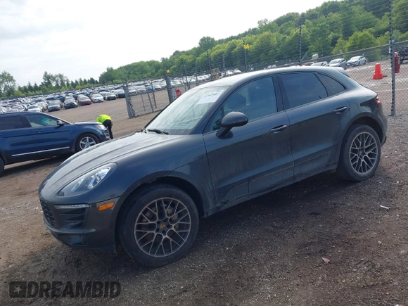 2018 Porsche Macan S with VIN WP1AB2A51JLB31120, listed as a IAAI auction lot 42543887 with 131,088 mi miles and . Bid and sale history available at DreamBid. Image 17.