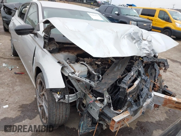 2019 Nissan Altima SR with VIN 1N4BL4CV9KC146676, listed as a IAAI auction lot 41483676 with 99,494 mi miles and . Bid and sale history available at carsss.com. Image 12.