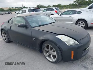 2006 Nissan 350Z Touring z VIN JN1AZ34D06M301977, wystawiony jako IAAI lot #42142187 z przebiegiem 165 336 mil mil oraz . Historia ofert i sprzedaży dostępna na DreamBid. Obrazek 1.