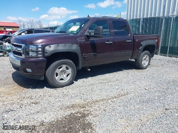 2008 Chevrolet Silverado 1500 LT w/1LT with VIN 2GCEK13M781169033, listed as a IAAI auction lot 42046307 with 153,468 mi miles. Bid and sale history available at carsss.com. Image 2.