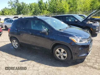 2021 Chevrolet Trax LT with VIN KL7CJLSB1MB314807, listed as a Copart auction lot 63122375 with 121,437 mi miles and Clean title. Bid and sale history available at DreamBid. Image 4.