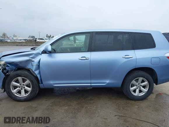2008 Toyota Highlander Hybrid with VIN JTEEW41A782008949, listed as a IAAI auction lot 41782600 with 109,011 mi miles. Bid and sale history available at carsss.com. Image 14.