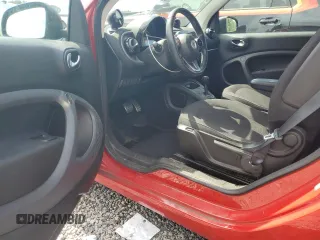 2018 Smart fortwo Pure with VIN WMEFJ9BA9JK312004, listed as a Copart auction lot 65969015 with 19,252 mi miles and Clean title. Bid and sale history available at DreamBid. Image 8.