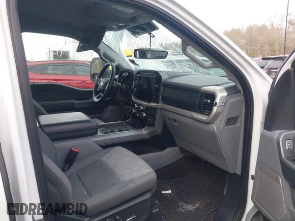 2021 Ford F-150 XL with VIN 1FTEW1EPXMFC83574, listed as a IAAI auction lot 41694174 with 57,814 mi miles. Bid and sale history available at carsss.com. Image 5.