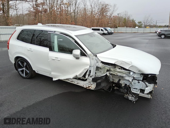 2017 Volvo XC90 R-Design with VIN YV4A22PM8H1145518, listed as a Copart auction lot 81578964 with 68,534 mi miles and Clean Title. Bid and sale history available at carsss.com. Image 4.