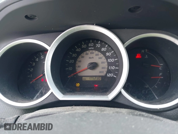 2006 Toyota Tacoma with VIN 5TEUU42N36Z293472, listed as a IAAI auction lot 41320155 with 105,230 mi miles. Bid and sale history available at carsss.com. Image 7.