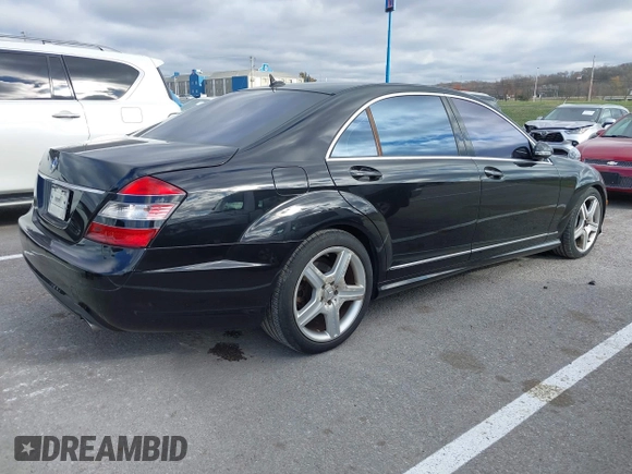 2007 Mercedes-Benz S 550 z VIN WDDNG71X07A111017, wystawiony jako IAAI lot #40911702 z przebiegiem 217 532 mil mil oraz . Historia ofert i sprzedaży dostępna na DreamBid. Obrazek 4.