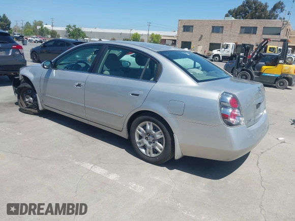 2006 Nissan Altima S with VIN 1N4AL11D56N405498, listed as a IAAI auction lot 42082567 with 228,463 mi miles and . Bid and sale history available at DreamBid. Image 3.